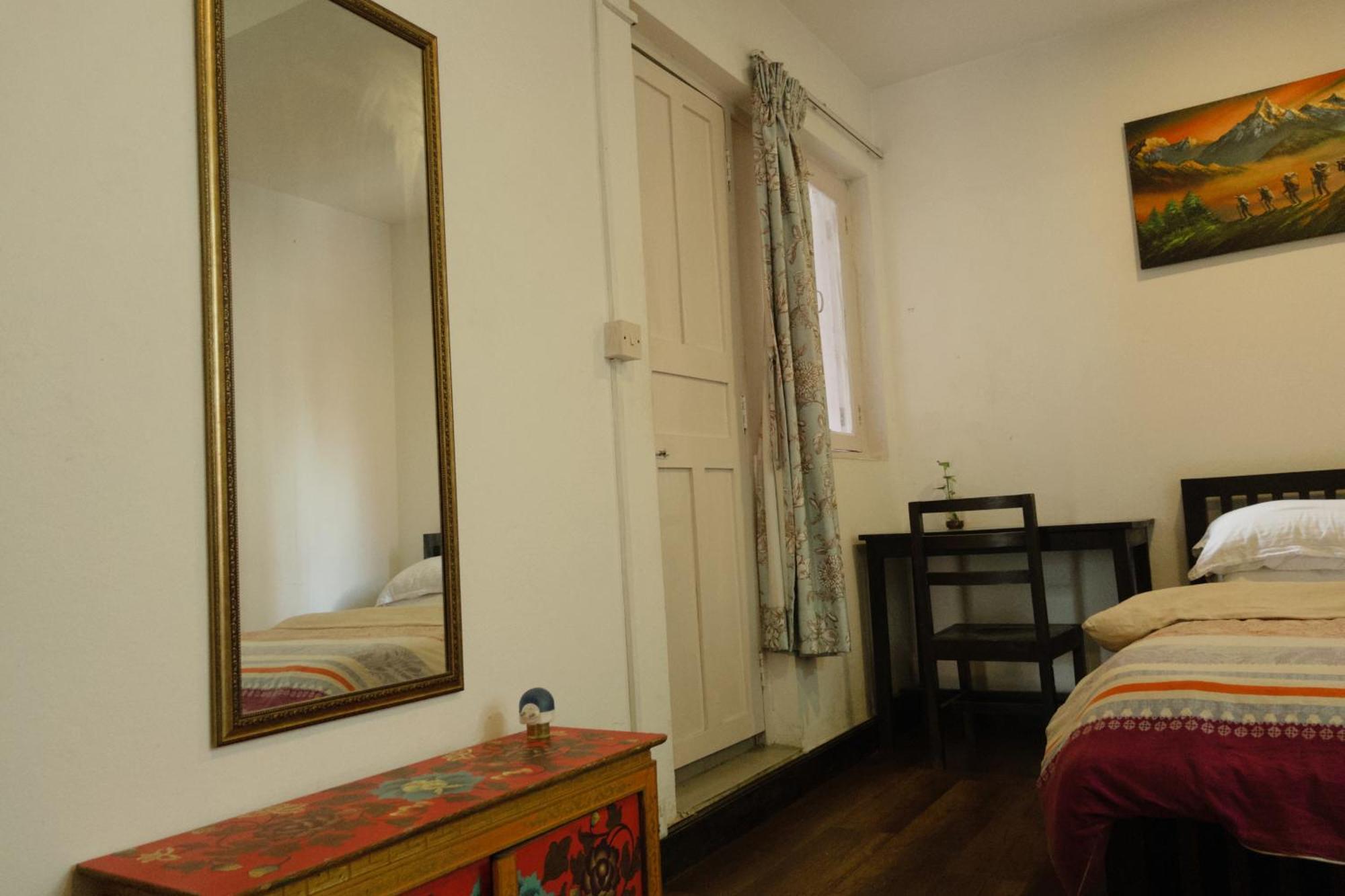 Cocina Mitho Chha Bnb Kathmandu Exteriör bild